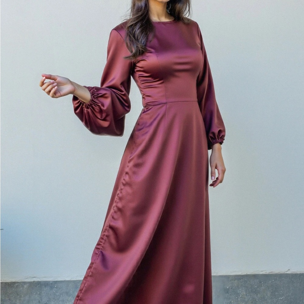 Elegant Satin Long Sleeve Dress